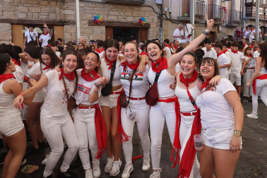 Fotos del cohete de fiestas de Olite 2026