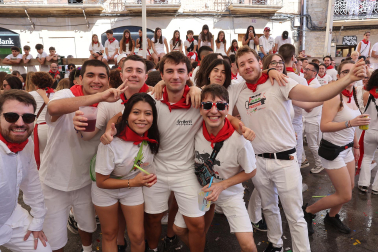 Fotos del cohete de fiestas de Olite 2026
