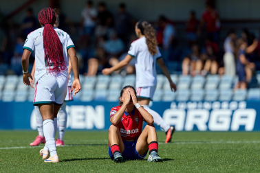 Foto del partido entre Osasuna Femenino y Real Madrid B en Tajonar