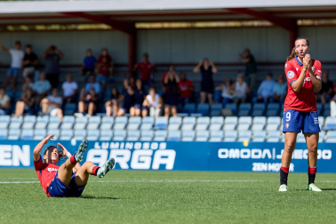 Foto del partido entre Osasuna Femenino y Real Madrid B en Tajonar