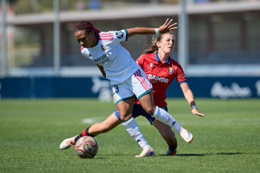 Foto del partido entre Osasuna Femenino y Real Madrid B en Tajonar
