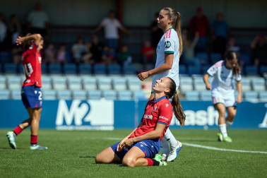 Foto del partido entre Osasuna Femenino y Real Madrid B en Tajonar