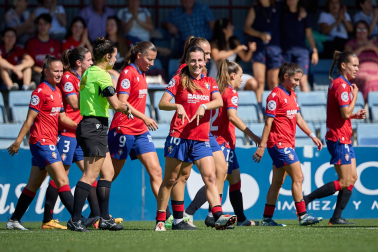 Foto del partido entre Osasuna Femenino y Real Madrid B en Tajonar
