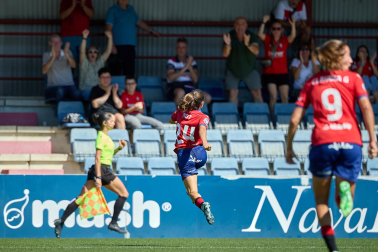 Foto del partido entre Osasuna Femenino y Real Madrid B en Tajonar