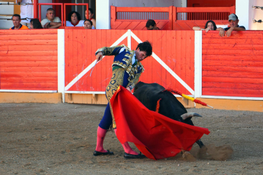 Aarón Navas y Pablo Hernández se enfrentaron a toros de José Luis Pascual en la novillada de fiestas de Fitero este domingo 13 de septiembre