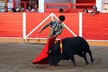 Aarón Navas y Pablo Hernández se enfrentaron a toros de José Luis Pascual en la novillada de fiestas de Fitero este domingo 13 de septiembre
