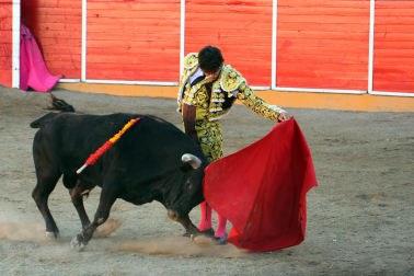 Aarón Navas y Pablo Hernández se enfrentaron a toros de José Luis Pascual en la novillada de fiestas de Fitero este domingo 13 de septiembre