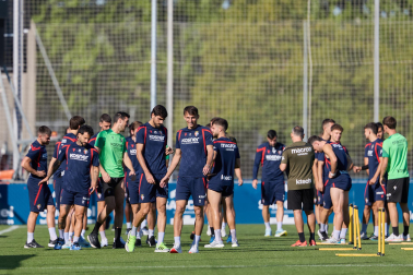 Fotos del entrenamiento de Osasuna de este lunes 14 de septiembre