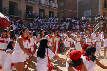 Calor, música y diversión en el cohete del inicio de las fiestas 2026 en Villafranca