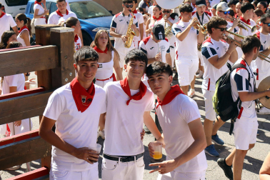 Calor, música y diversión en el cohete del inicio de las fiestas 2026 en Villafranca