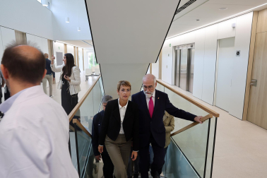 Una delegación del Gobierno de Navarra acudió este miércoles, 16 de septiembre, a la inauguración del nuevo centro de salud de Villava