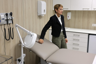 Una delegación del Gobierno de Navarra acudió este miércoles, 16 de septiembre, a la inauguración del nuevo centro de salud de Villava