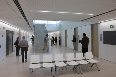Una delegación del Gobierno de Navarra acudió este miércoles, 16 de septiembre, a la inauguración del nuevo centro de salud de Villava