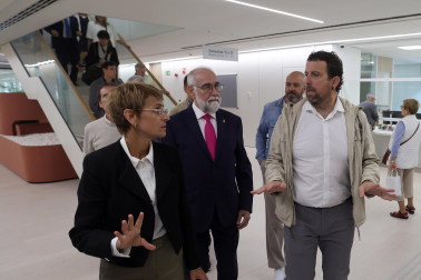 Una delegación del Gobierno de Navarra acudió este miércoles, 16 de septiembre, a la inauguración del nuevo centro de salud de Villava