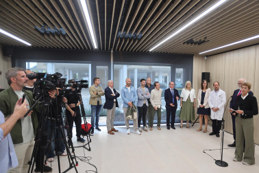 Una delegación del Gobierno de Navarra acudió este miércoles, 16 de septiembre, a la inauguración del nuevo centro de salud de Villava