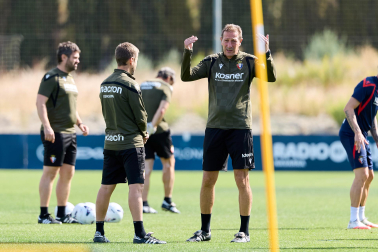 Foto del entrenamiento de Osasuna este 17 de septiembre en Tajonar