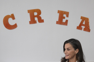 Fotos de la visita de la reina Letizia a su antiguo colegio, La Gesta, en Oviedo