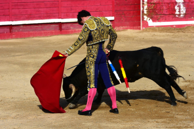 Novillada en Sangüesa con toros de José Luis Pascual para los diestros Aarón Navas y Jesús Mariano.