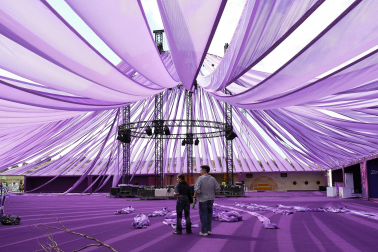 Fotos: Así es Macondo Park, el estadio y la 'ciudad' que se han construido para los 12 conciertos de Shakira en Madrid
