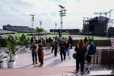Fotos: Así es Macondo Park, el estadio y la 'ciudad' que se han construido para los 12 conciertos de Shakira en Madrid