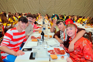 Comida de las cuadrillas en el día de las peñas de las fiestas de Santa Eufemia 2026 en Villafranca