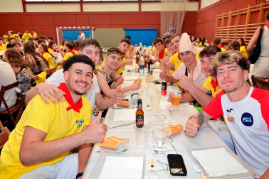 Comida de las cuadrillas en el día de las peñas de las fiestas de Santa Eufemia 2026 en Villafranca