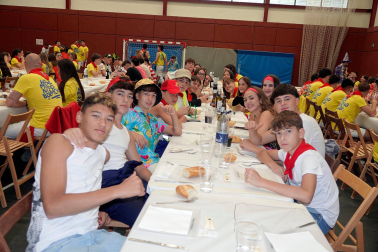 Comida de las cuadrillas en el día de las peñas de las fiestas de Santa Eufemia 2026 en Villafranca