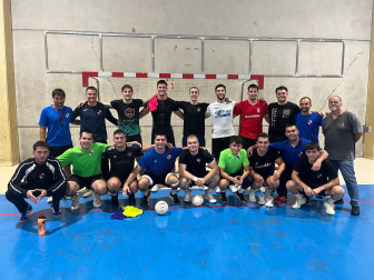 Componentes del Uharte que competirá una temporada más en Primera Nacional, durante la reciente pretemporada