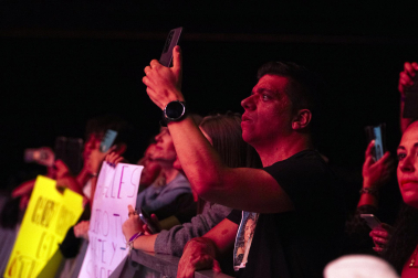 Fotos del concierto de Camela en el Navarra Arena de Pamplona