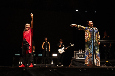 Fotos del concierto de Camela en el Navarra Arena de Pamplona