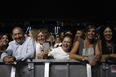 Fotos del concierto de Camela en el Navarra Arena de Pamplona
