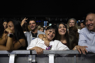 Fotos del concierto de Camela en el Navarra Arena de Pamplona