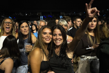 Fotos del concierto de Camela en el Navarra Arena de Pamplona