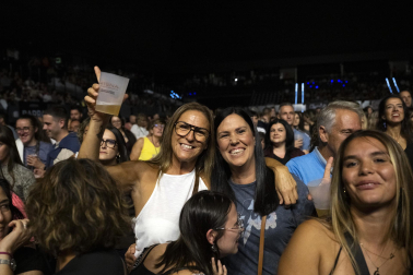 Fotos del concierto de Camela en el Navarra Arena de Pamplona
