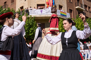 Fotos del cohete de las fiestas de Huarte 2026