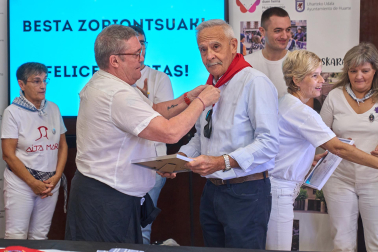 Fotos del cohete de las fiestas de Huarte 2026