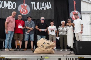 Entrega de premios de los concursos de paellas y postres