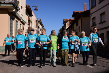 Fotos de la marcha del Alzheimer en Alsasua