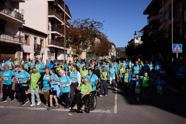 Fotos de la marcha del Alzheimer en Alsasua