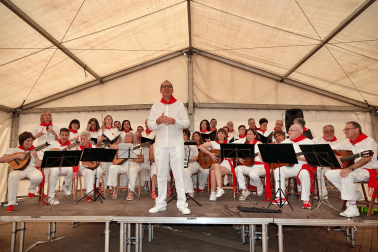 El Coro-Rondalla de Villafranca, distinguido este año con el título de 'Villafranqués Entrañable'