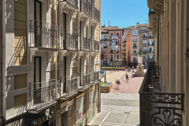 Extraordinario inmueble con alto potencial de rentabilidad en Pamplona