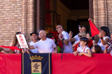 Fotos del cohete de fiestas de Corella 2026