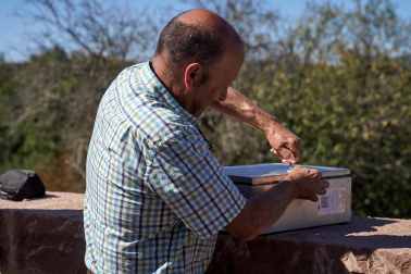 Visita a las obras de recuperación de las antiguas murallas de Burguete