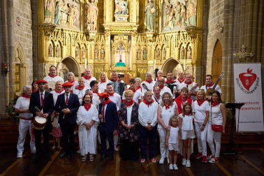 Salida de la comparsa y actuación de La Pamplonesa en San Fermín Txikito 2026, actos del sábado 26 de septiembre