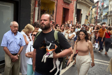 Foto de la procesión de San Fermín Txikito y la Ezpata-dantza