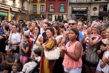 Foto de la procesión de San Fermín Txikito y la Ezpata-dantza
