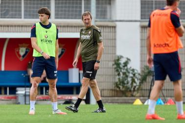 Los jugadores de Osasuna regresan a los entrenamientos en el parón de selecciones tras la semana de descanso