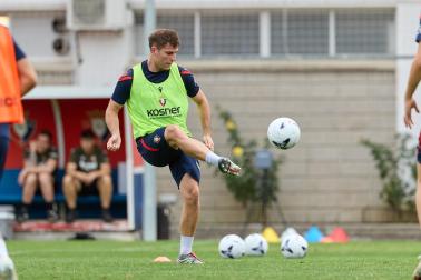 Los jugadores de Osasuna regresan a los entrenamientos en el parón de selecciones tras la semana de descanso