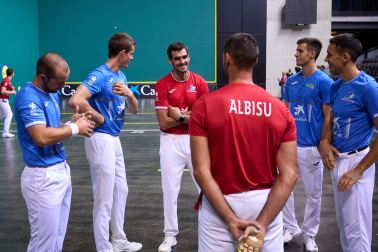 Fotos de la elección de material en el Navarra Arena para las semifinales y la final del Masters CaixaBank
