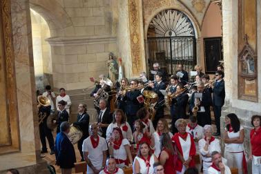 Procesión en honor al patrón San Miguel en fiestas de Corella